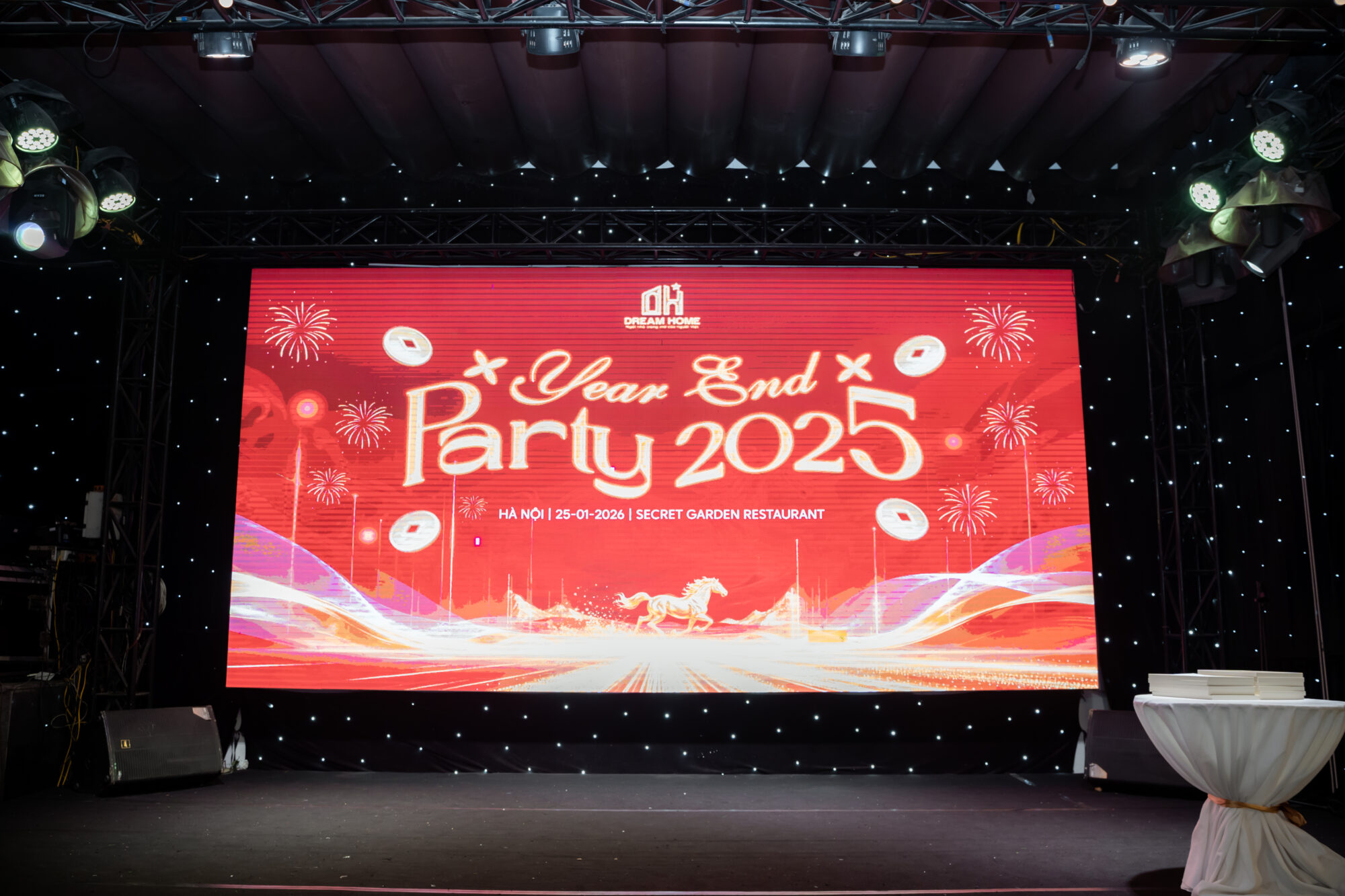 Year End Party 2025 4 DT 08067